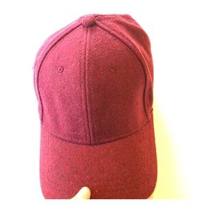 Hi im selling a red hat from target